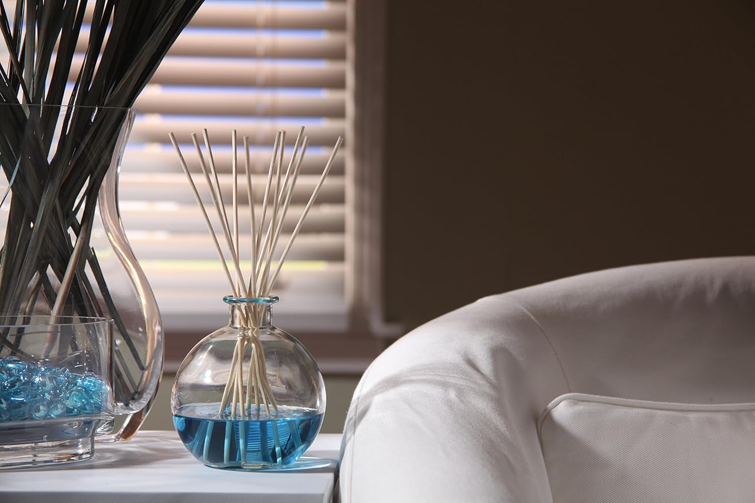 100 Rattan Diffuser Reeds Bulk Pack Premium Quality Sticks for Aromatherapy Oils Wholesale Value for Home Fragrance Long Lasting Essential Oil Diffusers